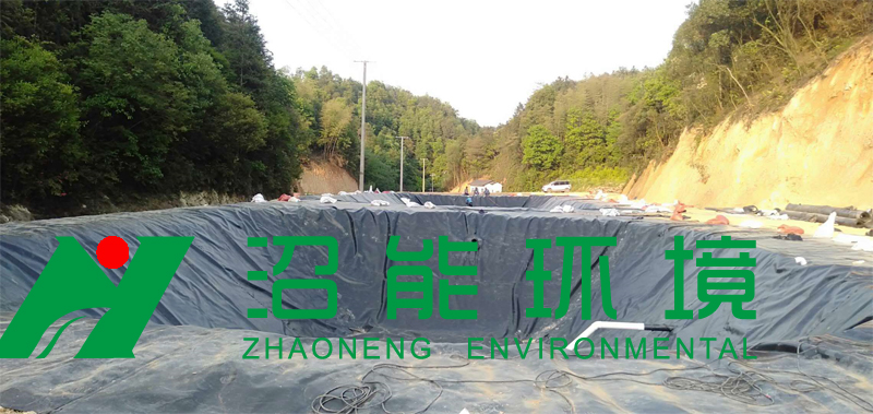湖南長沙瀏陽市1200頭母豬場黑膜沼氣工程，黑膜沼氣池